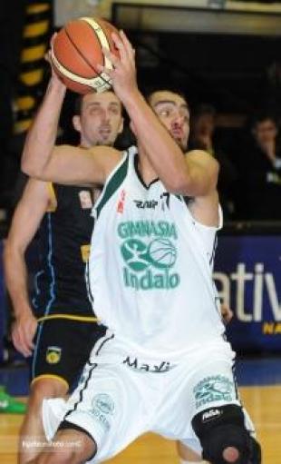 Gimnasia Indalo ya piensa en Pe�arol