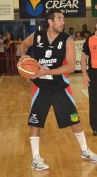 Pedro Franco renov� con Alianza Viedma