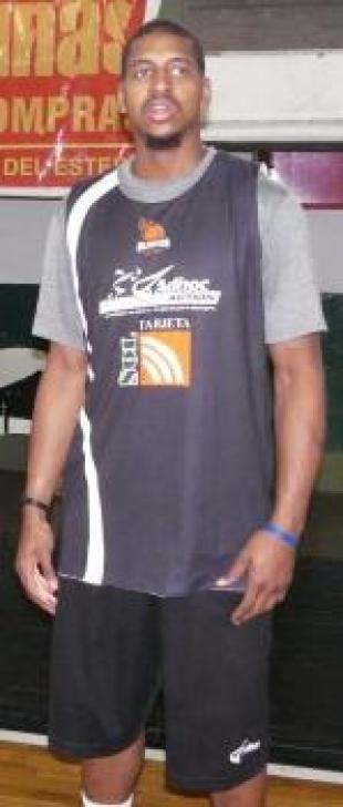 Ol�mpico ya cuenta con Deilvez Yearby