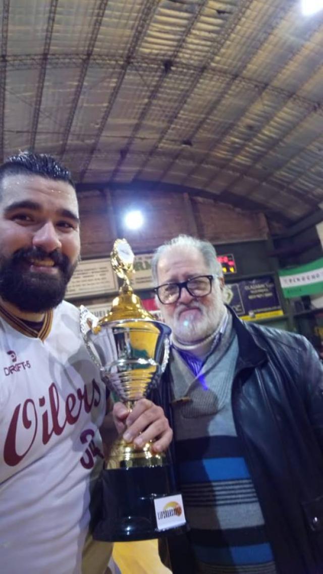 Nuevo campe�n viejo