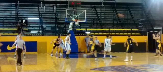 Dellavalle y Mensia se adue�aron del lunes