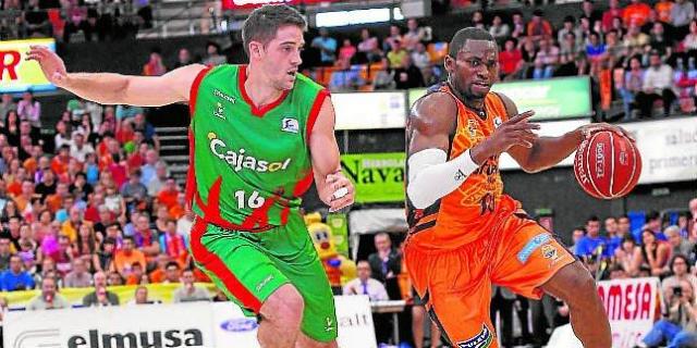 Cajasol muri� de pie y Valencia Basket completa las semifinales