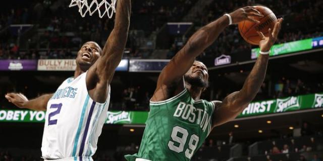 Boston venci� a Charlotte