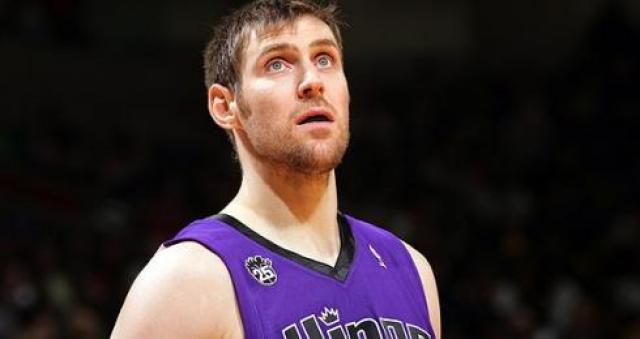 Sacramento cay� sin el suspendido Nocioni