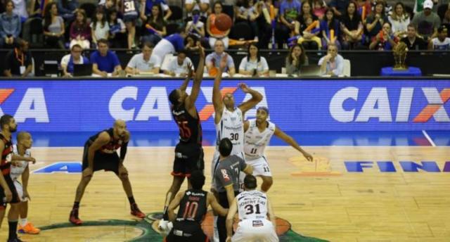 Robo coral de local�a