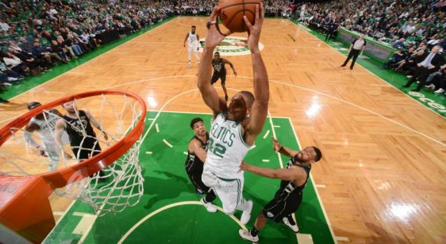 Sixers sigue adelante, Celtics salv� la casa