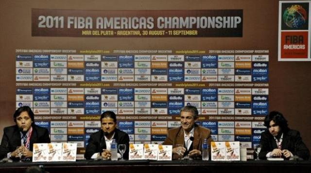 Se present� el libro �El oro y el aro�