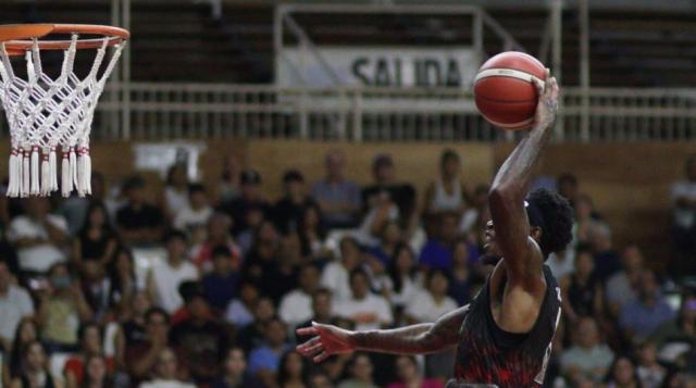 Norte: S�lido triunfo de Salta Basket