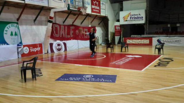 Regatas gan� sin jugar