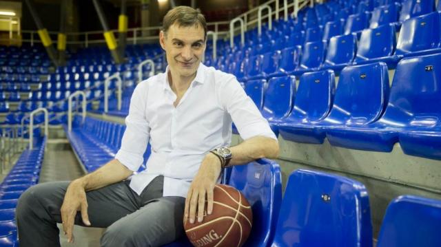Bartzokas al Bar�a, Sito Alonso a Baskonia
