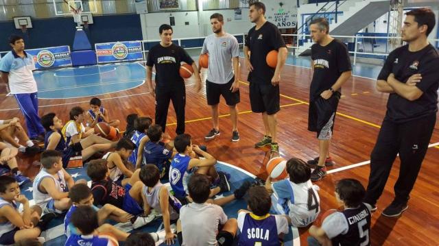 San Mart�n y los chicos