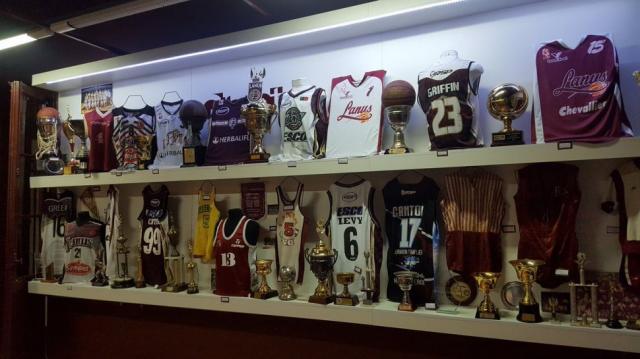 Lanus mostr� su museo granate