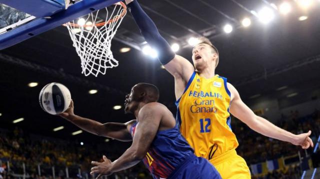 Se qued� en el camino