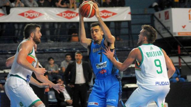 Vaulet desembarca en Pe�arol