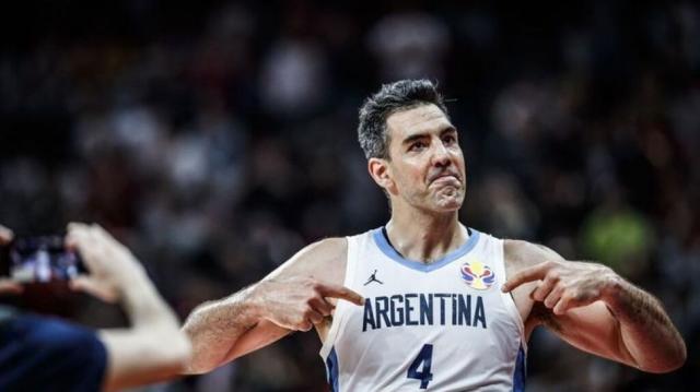 Capit�n con destino Italiano