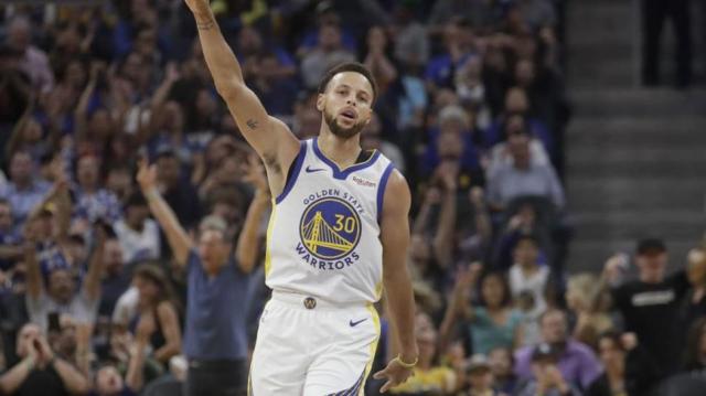 Warriors festej� de la mano de Curry