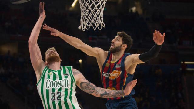 Una levanta, el otro todav�a no