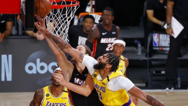 La defensa como bandera