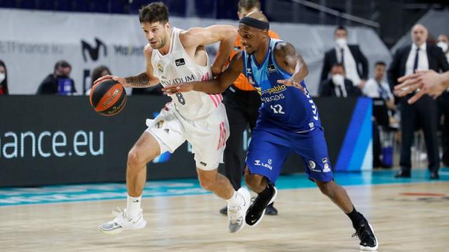 Real Madrid gan� por paliza, Manresa con lo justo