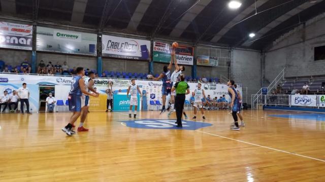 Uni�n, Racing y Derqui, los protagonistas del mi�rcoles