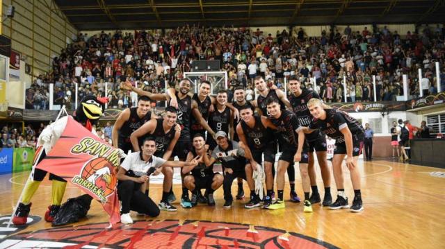 Todo un pr�cer en casa