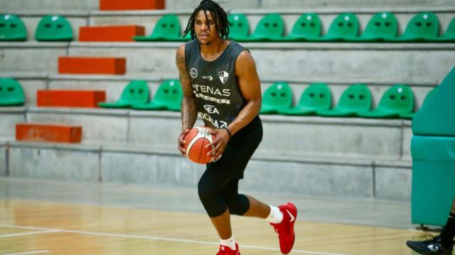 Puntero y escolta en acci�n