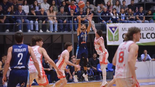 Racing se adelant� en la serie