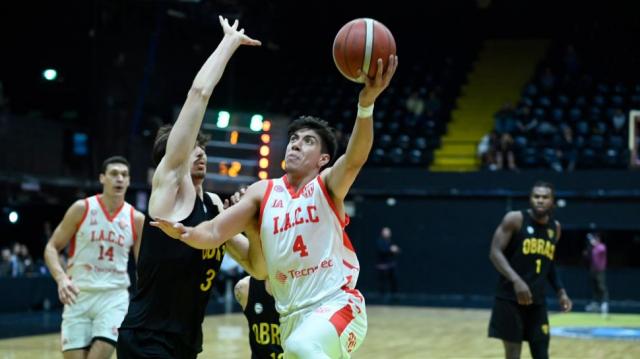 Victoria y podio para el cordob�s