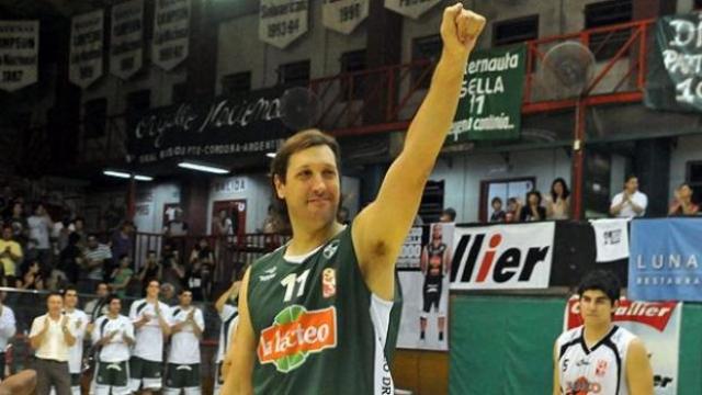 Atenas retira la �11� de Diego Osella