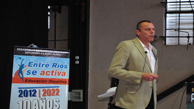 Montenegro: "Hubo 10 equipos interesados en m�"