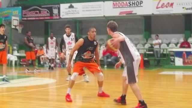 Estudiantes volvi� a derrotar a Tom�s de Rocamora