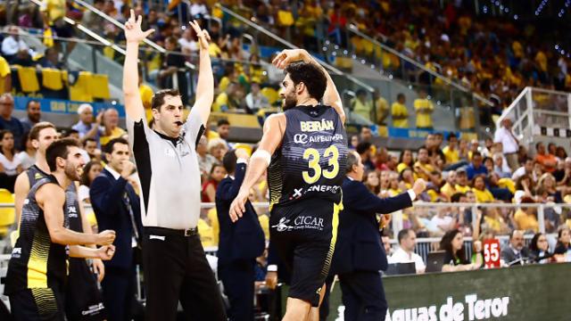 Juego con Cabezas, orgullo baskonista y dos m�s para el 2-0