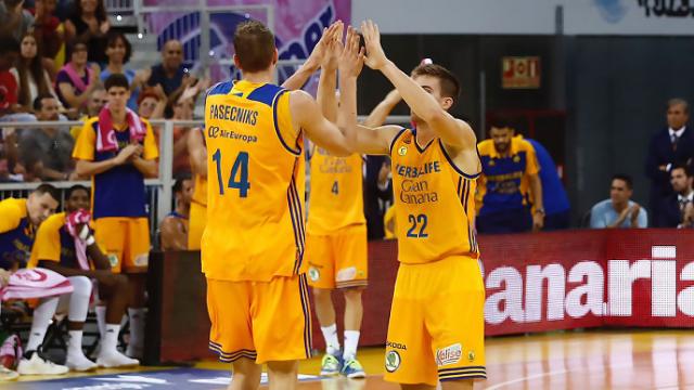 Un nuevo l�der blanco y volador