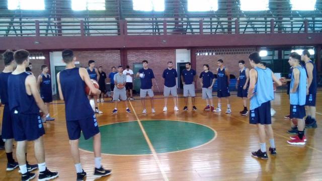 Tucum� disfrut� de la presencia del U15