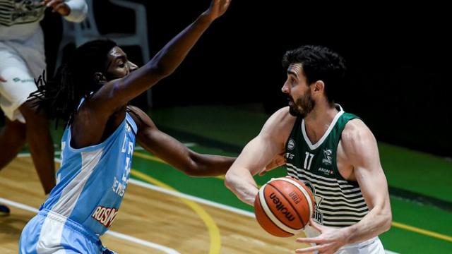 No todos los h�roes llevan capa