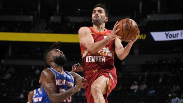 "Spiderman" dijo presente en la c�moda victoria de Denver