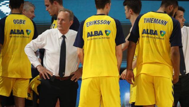 Cort� con el maleficio