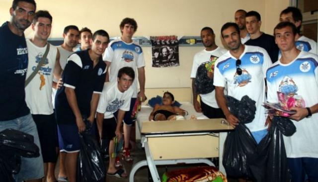 Regatas se visti� de Reyes Magos