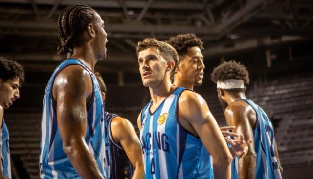 Pe�arol disfrut� un segundo tiempo demoledor