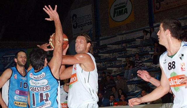 Kant� afuera del debut