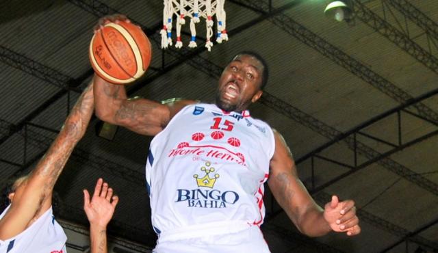 La punta cambi� de manos