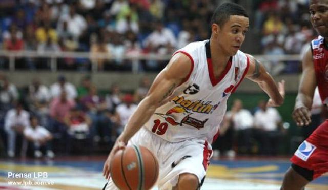 San Mart�n pudo sumar a Guillent