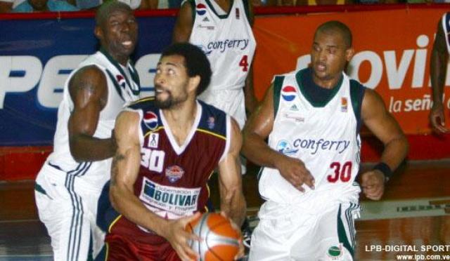 Estudiantes complet� el tridente