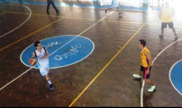 Conoc� a Mat�as Esquivel