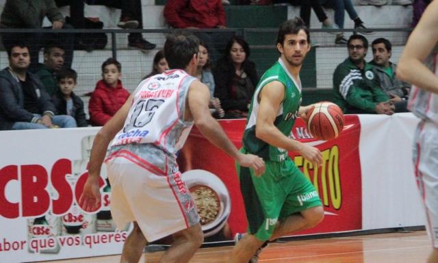 Barrio Parque le gan� con lo justo a Comunicaciones