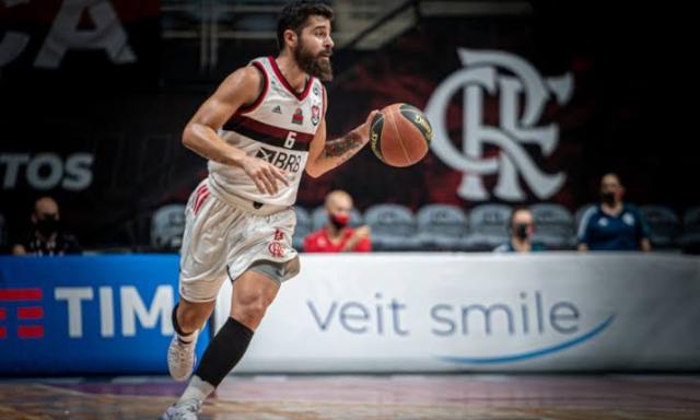 �Bombazos al caer?