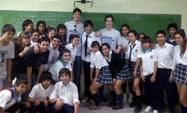 Hist�rico desembarco de Regatas en la costa  del Uruguay con el �Plan Altura Escoltar