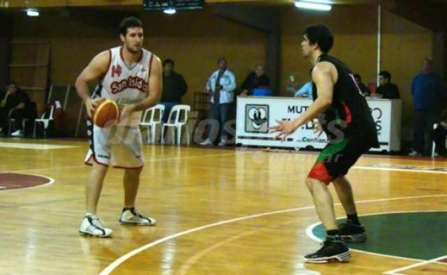 Estudiantes, a�n sin for�neo