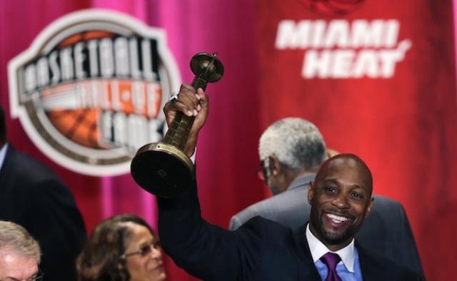 David Stern y Alonzo Mourning se sumaron al sal�n de la Fama