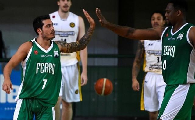 Massarelli: �Nosotros nos hicimos fuertes con los nacionales y eso es una ventaja�